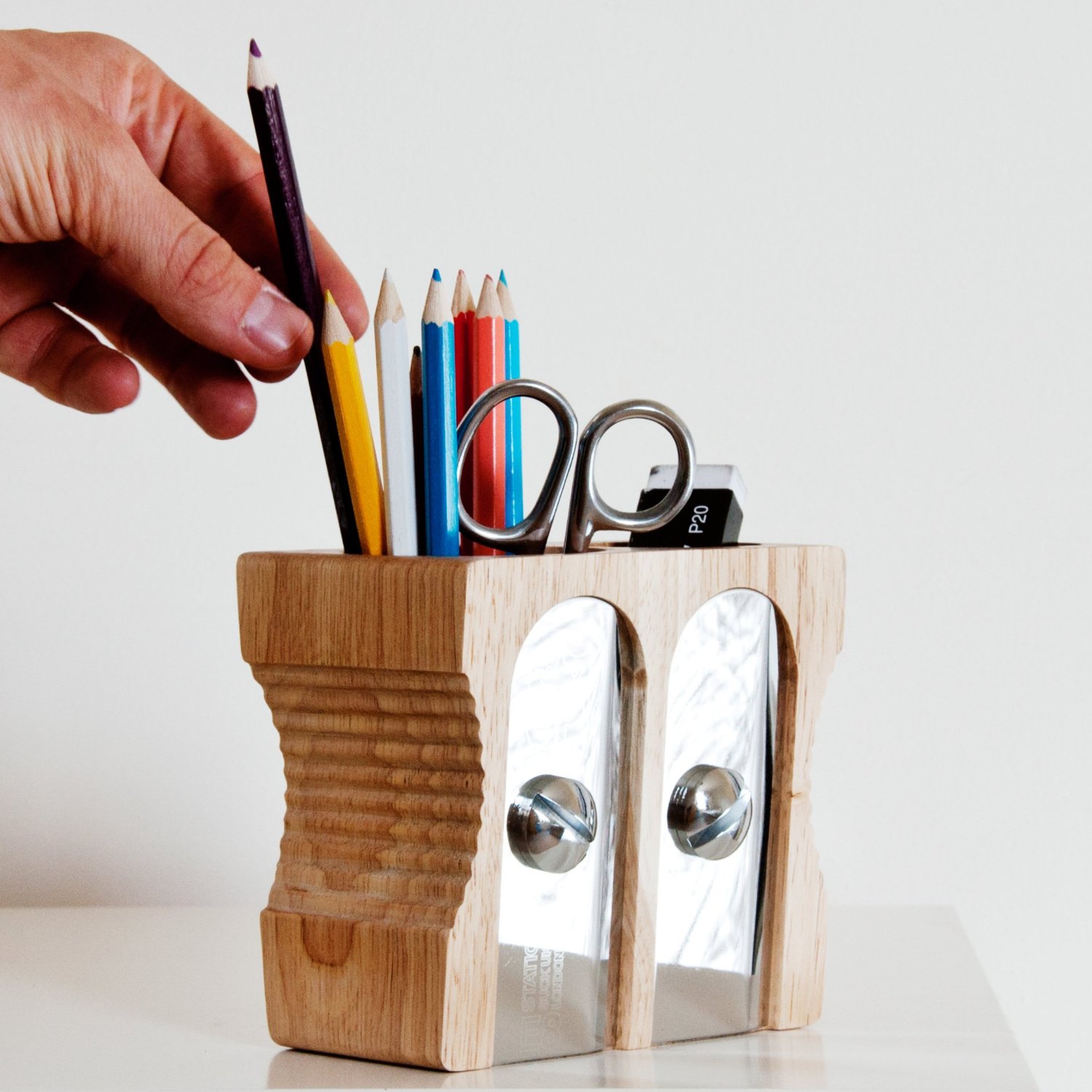 OFFICE-pencil-sharpener-tidy