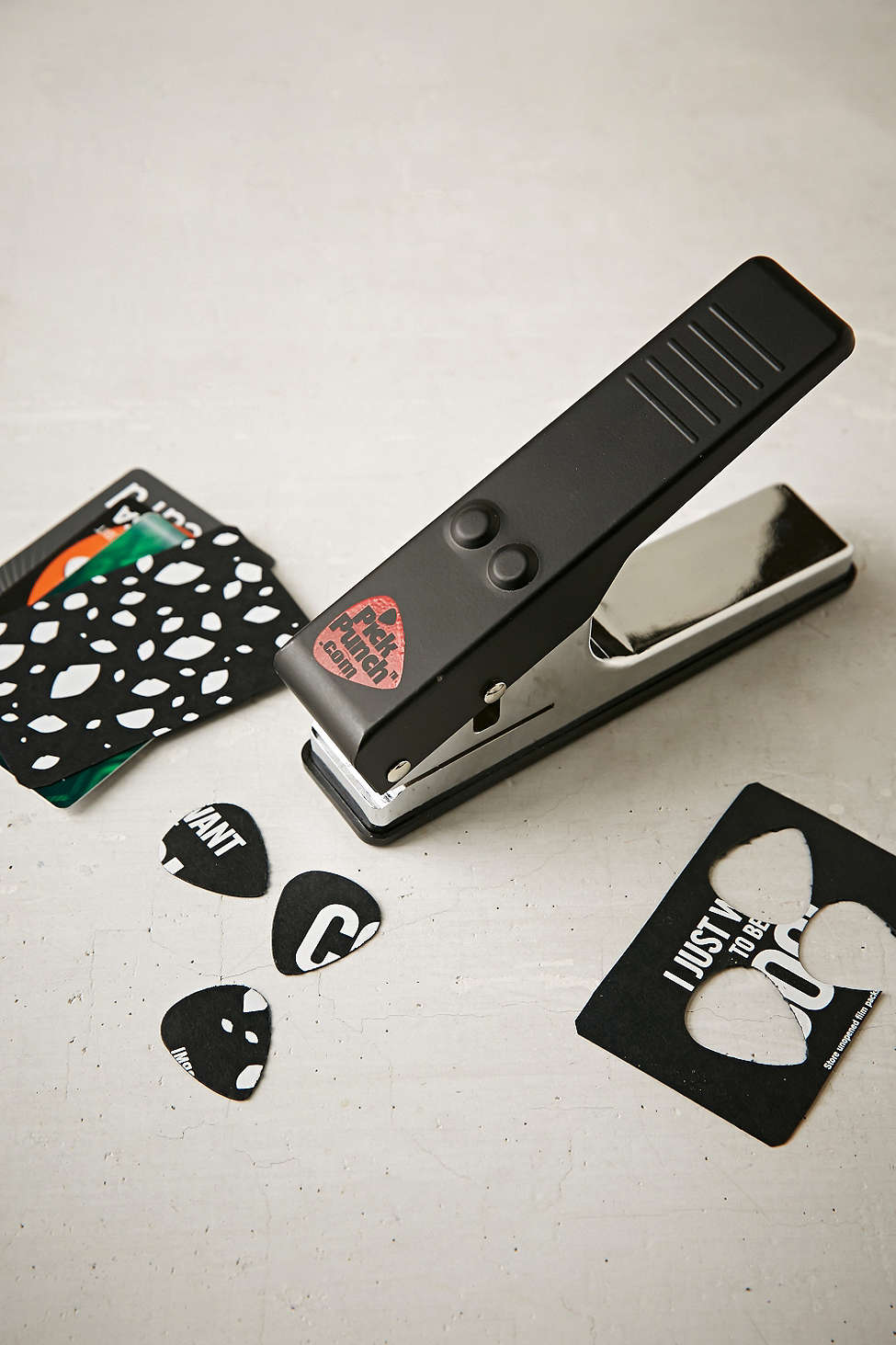 MUSIC-guitar-pick-punch