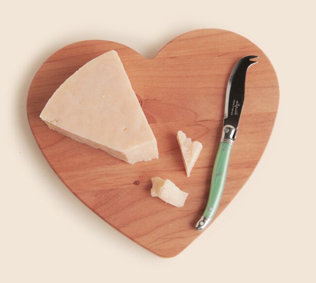 KK-heart-cheese-plate