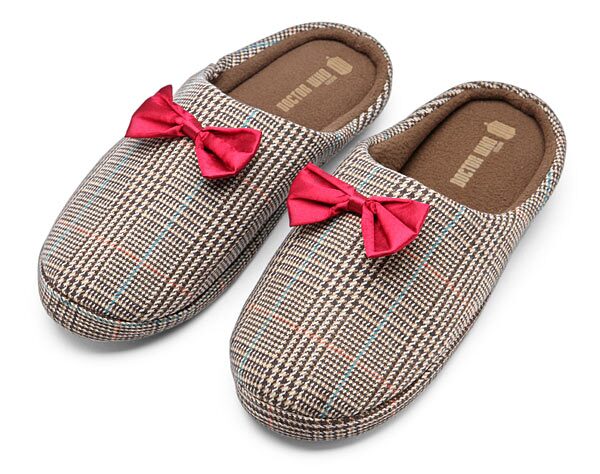 vgm-dr-who-slippers