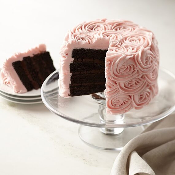 vs-pink-rose-chocolate-cake