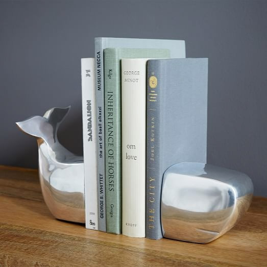 wd-whale-book-ends